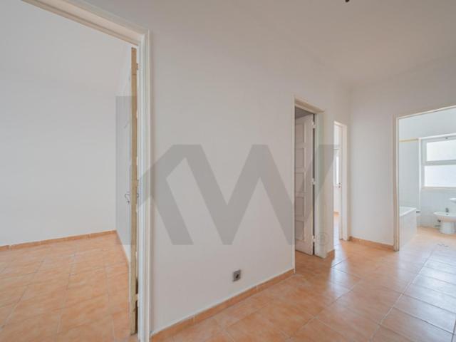 Apartamento com Logradouro e Garagem