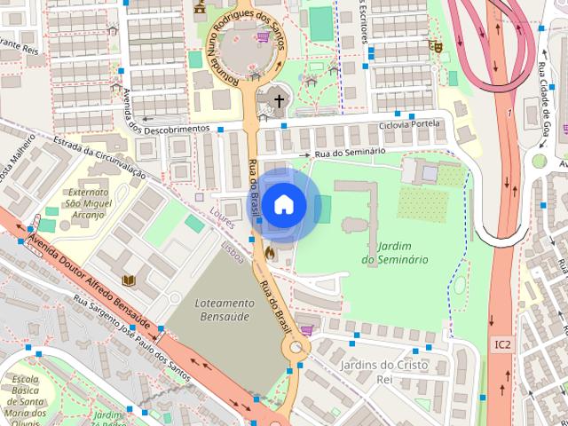 Apartamento com lugar de garagem em Loures Portela