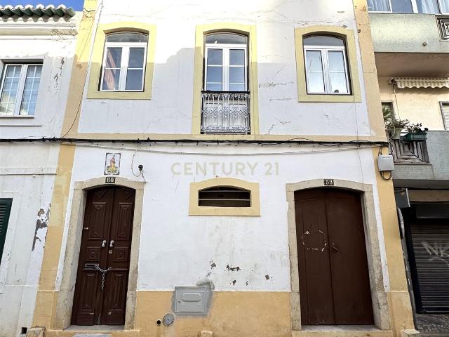 Apartamento com Projeto Aprovado e Vista para a Cidade em Po. 55m² Portimão