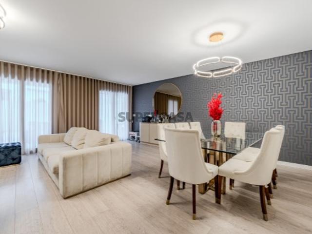 Apartamento com Terraço c/ 70m2 Infantado | Loures