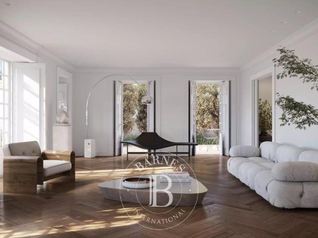Apartamento com terraço num antigo Palácio 206m² Campo Grande