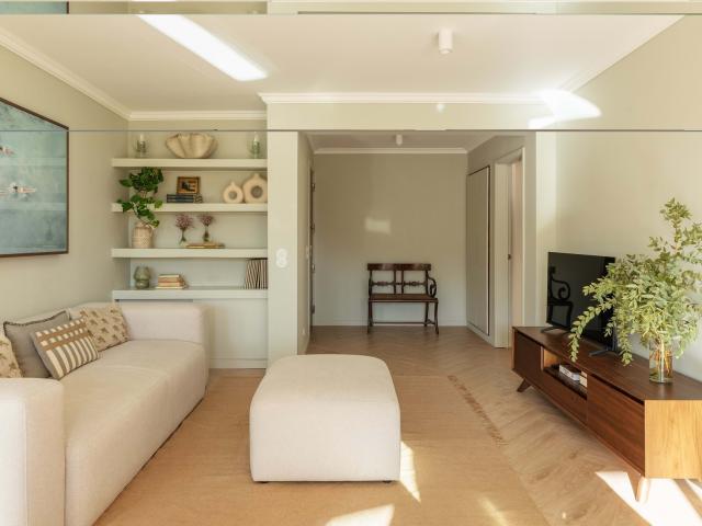 Apartamento com três quartos na Gandarinha, centro de Cascais. Totalmente renovado e mobilado