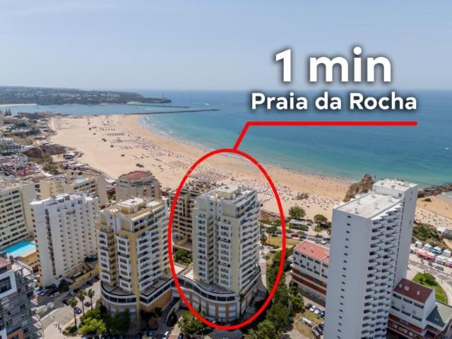 Apartamento com vista mar na Praia da Rocha Disponível 1º Linha Mar