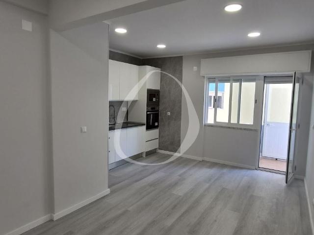 Apartamento, como novo, para venda, Amadora Venteira