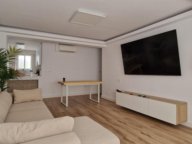 Apartamento completamente reformado cerca del mar
