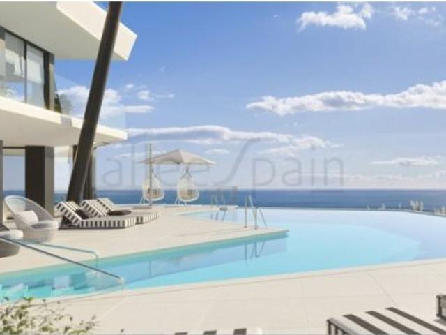 Apartamento con 2 dormitorios con vistas panorámicas al mar