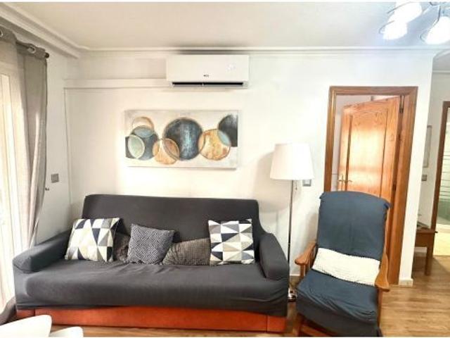 APARTAMENTO CON 2 HAB LICENCIA TURISTICA A 200 METROS DE LA PLAYA