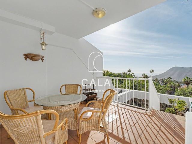 Apartamento con Amplia Terraza y Vistas Panorámicas en Chayo. 85m² Chayofa