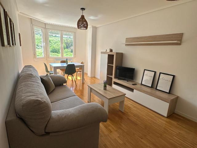Apartamento con garaje y trastero. Larga duración