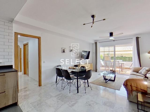 Apartamento con gran terraza a pasos de la playa. La Herradura, Marina del Este