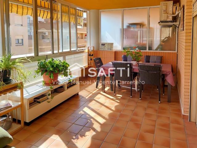 Apartamento con gran terraza en las Islas
