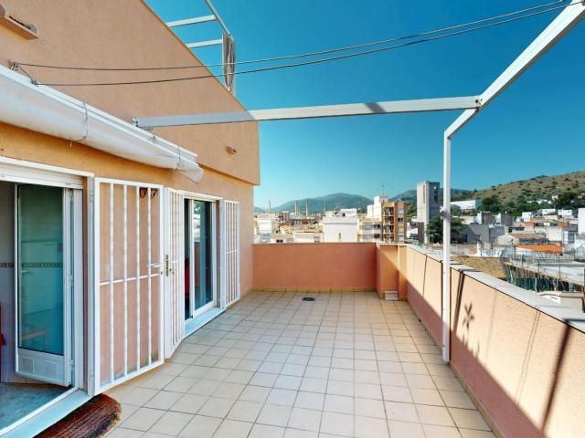 APARTAMENTO CON GRAN TERRAZA, GARAJE Y TRASTERO EN OLIVA