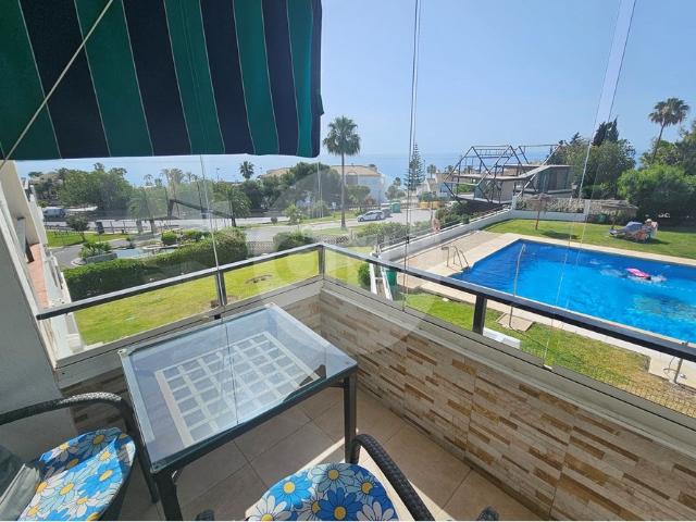 Apartamento con Encanto, Terraza y Piscina en Ubicación Inmejorable