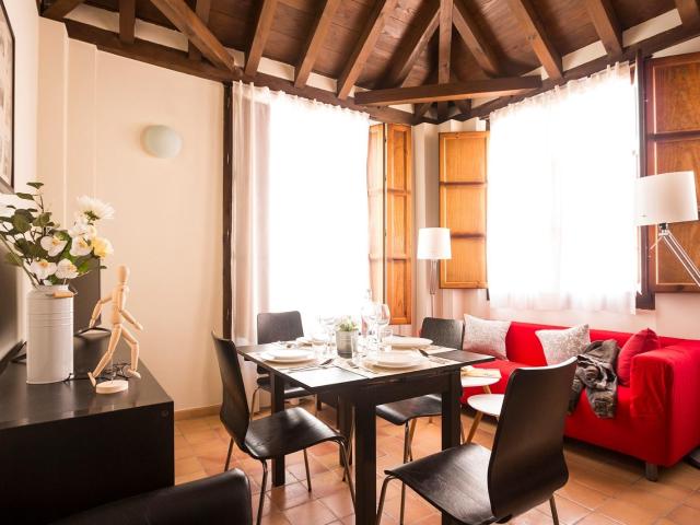 APARTAMENTO CON ENCANTO DE DOS DORMITORIOS EN EL CENTRO