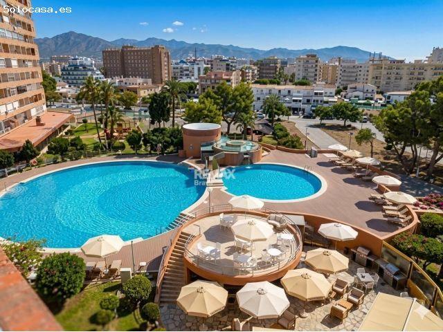 Apartamento con excepcionales vistas al mar, canal y parque natural. Orientación Sur