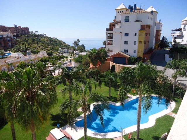 APARTAMENTO con fantástica terraza y vistas al mar:1000€/semana