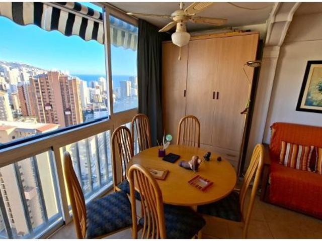 Apartamento con impresionantes vistas al mar en Benidorm