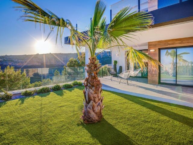 Apartamento con jardín en Cumbre del Sol