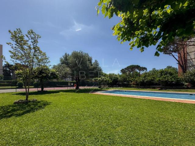 Apartamento Con Jardín Y Piscina En Buena Ubicación 51m² Castell Platja d'Aro