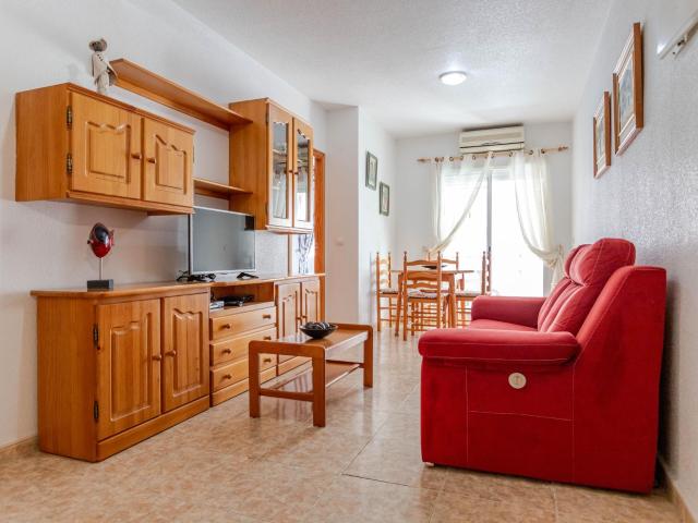 Apartamento con orientación sur a solo 350 metros de la Playa del Cura