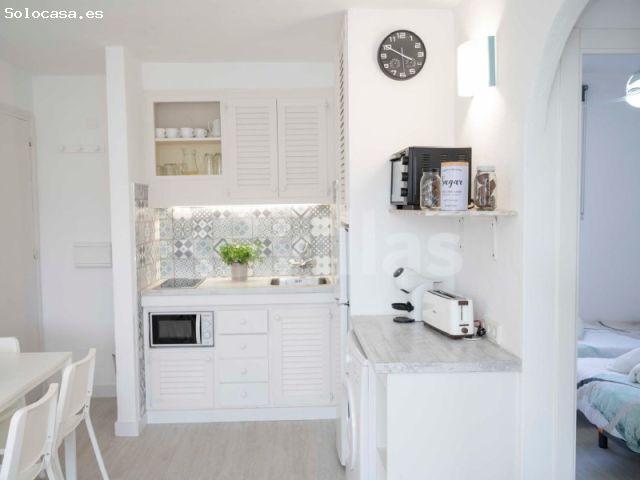 Apartamento con licencia turística y piscina en Arenal den Castell