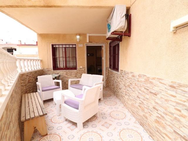 Apartamento con patio en La Mata