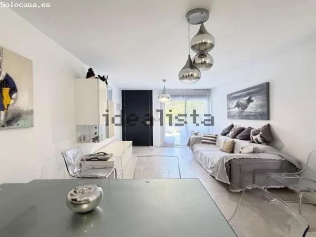 Apartamento con Parcela Privada en Campoamor