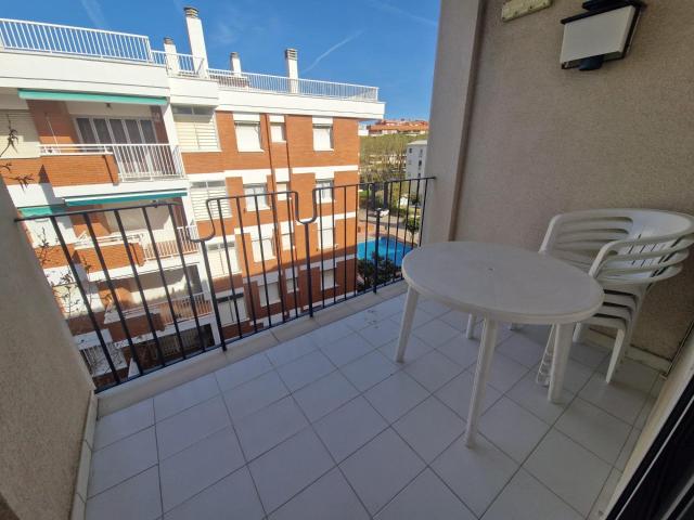 Apartamento con parking a pocos metros de la playa y Paseo Jaime I en Salou