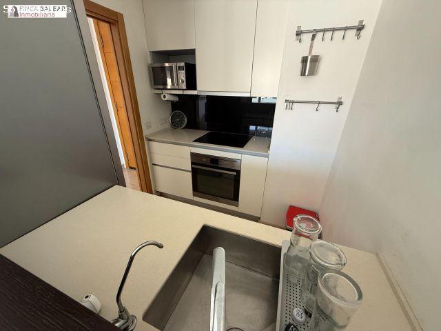 Apartamento con piscina y parking, 1 dormitorio, larga duración. Máximo 2 personas, carrer Jaume Bal