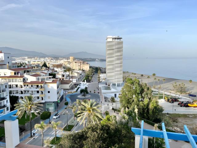 Apartamento con Vista al Mar en Venta en el Puerto de Estepo. 74m² Estepona