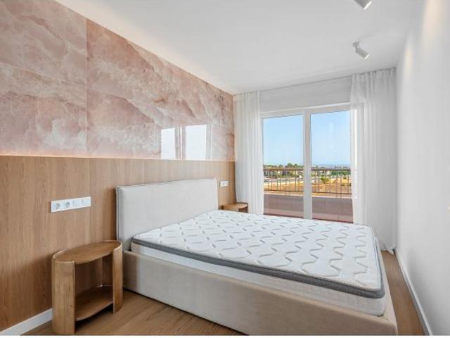 APARTAMENTO CON VISTAS AL MAR
