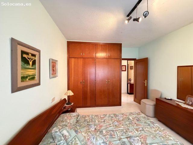 APARTAMENTO CON VISTAS AL MAR Y GARAJE INCLUIDO EN AV. DE LAS HABANERAS. 2 DORM. 1 BAÑO. SUPERFICIE