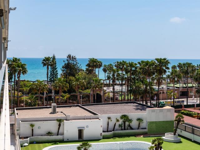 Apartamento con vistas al mar, en edificio de reciente const. 83m² Oropesa