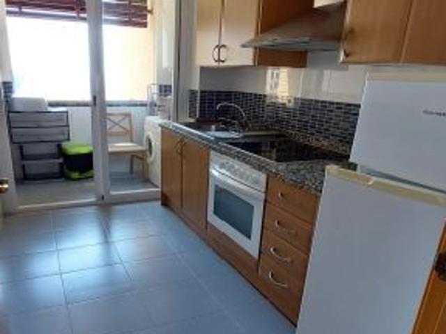 Apartamento con vistas al mar garaje y trastero Benidorm!