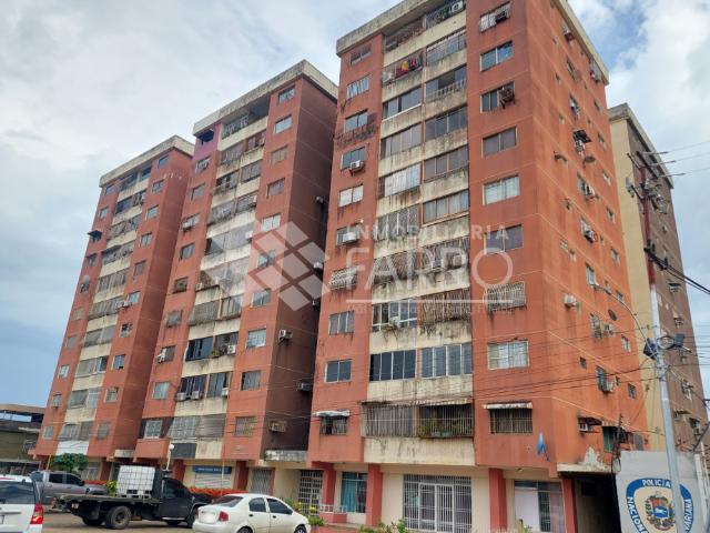 APARTAMENTO CONJ. RES. EL TAMA AV. LIBERTADOR MATURIN VE13 142AL LFAJ