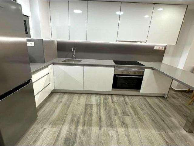 Apartamento construido en 2024 109 m2 1.ª planta en Alegria XVIII con piscina interior, sauna y
