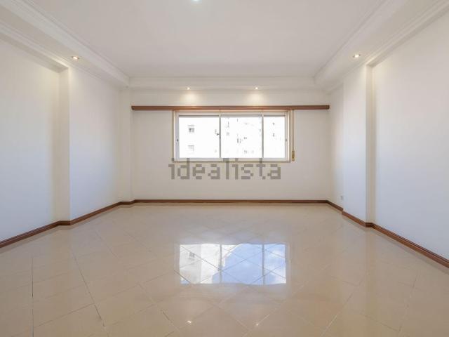 Apartamento, Corroios