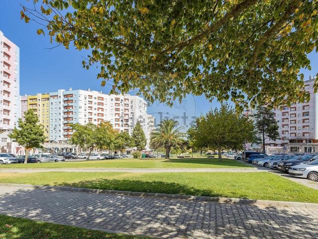 Apartamento, Corroios