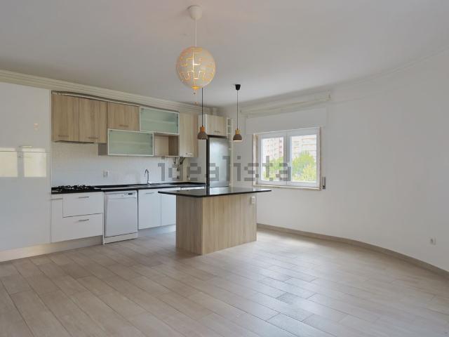 Apartamento, Corroios