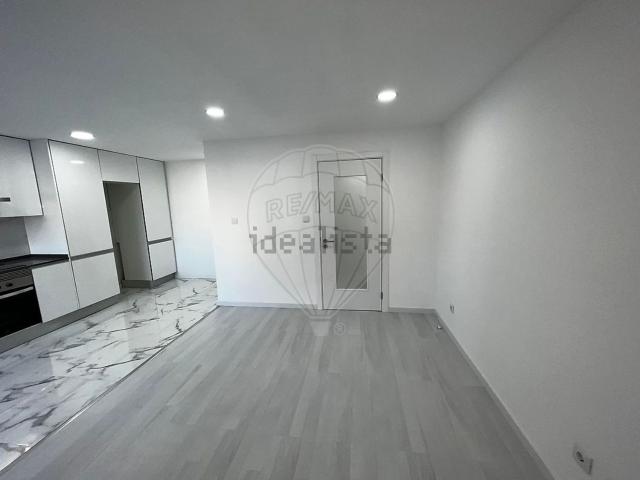 Apartamento, Corroios