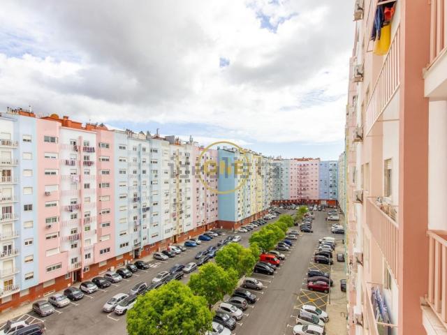 Apartamento, Corroios