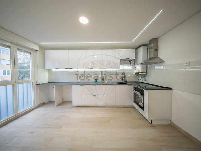 Apartamento, Corroios