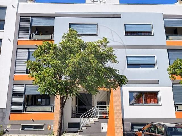 Apartamento, Corroios