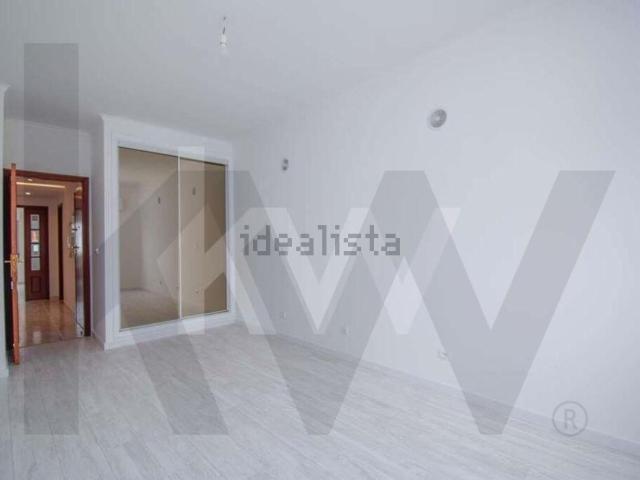 Apartamento, Corroios