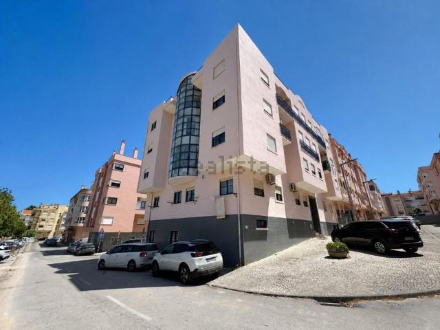 Apartamento, Corroios