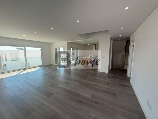 Apartamento, Corroios