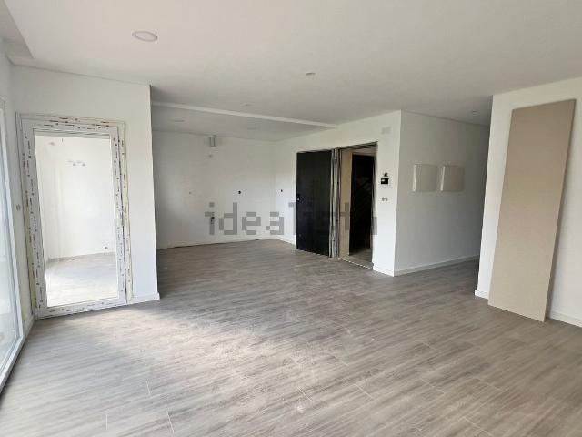 Apartamento, Corroios