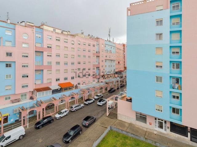 Apartamento, Corroios