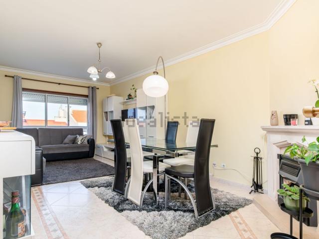 Apartamento, Corroios