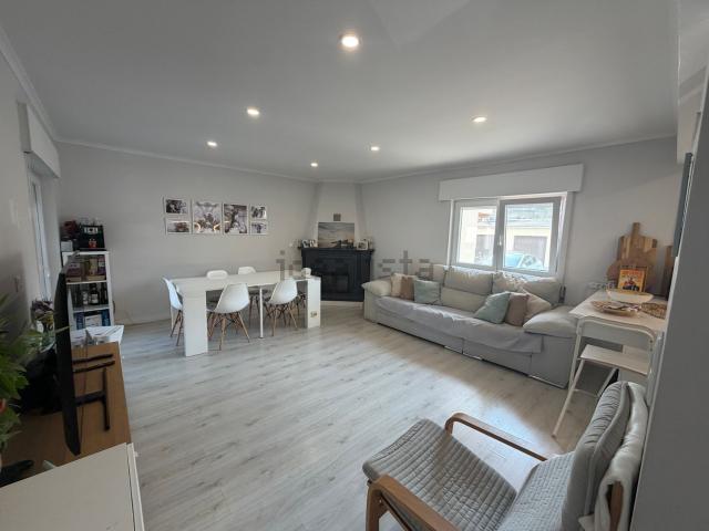 Apartamento, Corroios